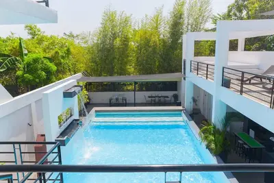 Image de Admiria 2 Resort peut être utilisé pour des occasions \/ fêtes intimes \/ petites \/ familiales.