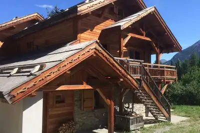 Image de Grand Chalet Bois Et Pierres Serre chevalier 1500