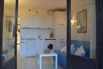 Image de Appartement T2 avec terrasse, piscine, proche plage Ă Saint-Cyprien