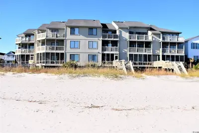Image de Condo Oceanfront ENTIÈREMENT RÉNOVÉ 2019 ENTIÈREMENT RÉNOVÉ! !