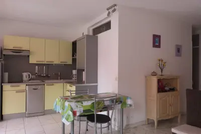 Image de Cagnes sur mer 5 mn à pied de la mer, appartement climatisé calme et parking