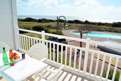 Appt C103- Apt Front de mer, 2 piscines chauffées, résidence familiale