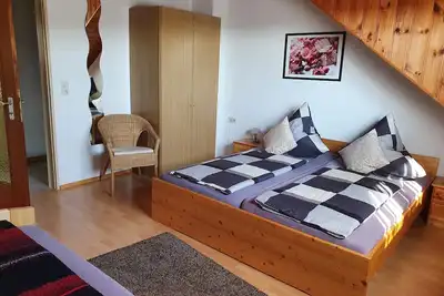 Image de Bel appartement de 65 m², 2. Etage, 3 chambres, terrasse vitrée