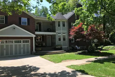 Image de Belle maison dans le quartier prestigieux pour Derby et autres Sélectionner des dates! ! !