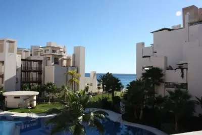 Image de 107 - Two-Bedroom Beach Apartment