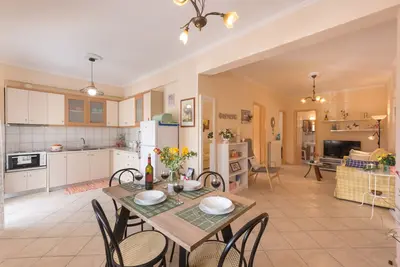 Image de Appartement avec jardin et patio