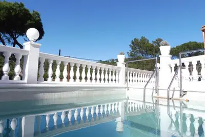 Maison De Charme A Louer - Begur  4 chambres (8\/9 Personnes)