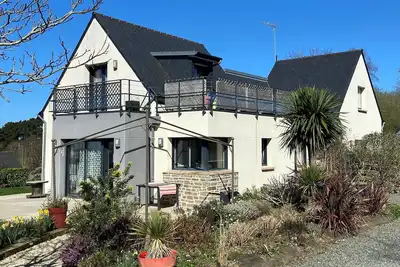 Image de Vacances au Rythme des chants des oiseaux donnant sur une vallée Protégée