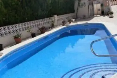 Appartement à 150 m de la mer et de la piscine