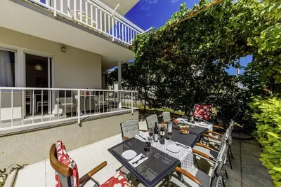 Image de Ani à Trogir * Dalmatie centrale \/ Ani à Trogir (Appartement pour 8 personnes)