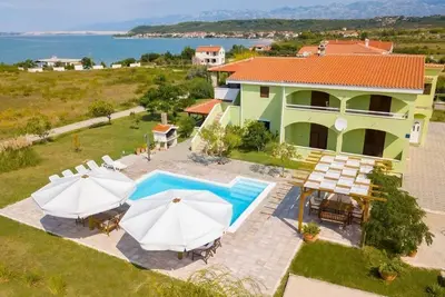 Image de Appartement de vacances Ljubacki Stanovi pour 1 - 8 personnes avec 3 chambres à coucher - Domicile d