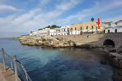 Image de Maison De Vacances Front De Mer 2/6 lits avec plafond voûtés et jardin intérieur