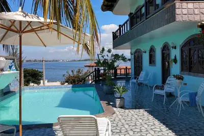 Image de Front House P Pond