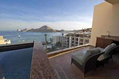 Image de Vue sur l'océan sur la plage de Medano. Jacuzzi sur balcon. À distance de marche des commerces.