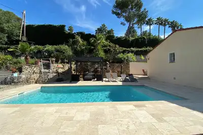 Image de Villa clôturée, entièrement rénovée 2025 calme, climatisée, piscine privée 4*8m