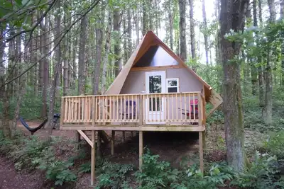 Image de La cabine Glamping Duck Nest au lac Dragonfly * Nouvelle inscription *