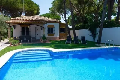 Villa  avec piscine privée à Chiclana de la Frontera, Andalousie, Espagne pour 6 personnes