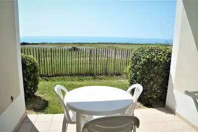 --Appartement A006--