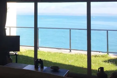 Image de Maison plein pied vue mer, 3 étoiles, avec jardin, passage piétonnier