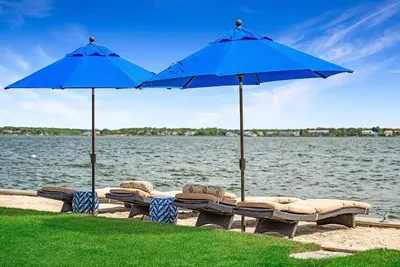 Pristine Bay Front, Westhampton Beach - Boutique Hotel Feel