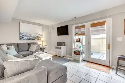Image de Seaside Heights Condo w / Deck - 0. 5mi Ă la promenade