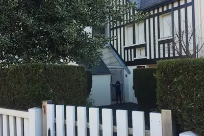 Image de Joli petit studio bien exposé à 250 m de la mer