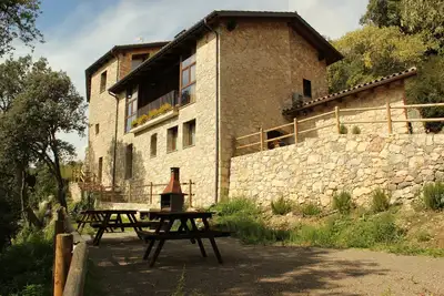 Image de ElRefugi - Viladomat rural - un hébergement confortable de 2 chambres, piscine, Spa