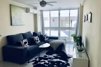 Image de Magnifique condo moderne à 100m. de la plage dans le centre de Fuengirola