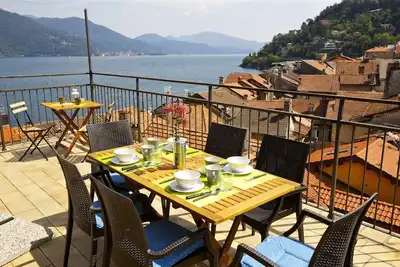 Image de Duplex d'angle 4½ pièces dans un endroit central et calme avec une magnifique terrasse sur le toit
