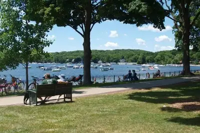 Image de Lake Geneva Condo, 6 personnes