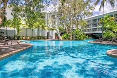 Image de Lxry 2 chambres Apt 2 marches Ă la piscine-2 minutes de la plage WiFi