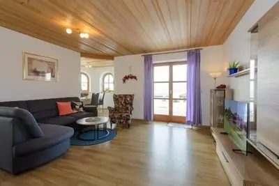 Image de Appartement confortable pour 2-6 pers. (85 m²) avec baie vitrée et terrasse
