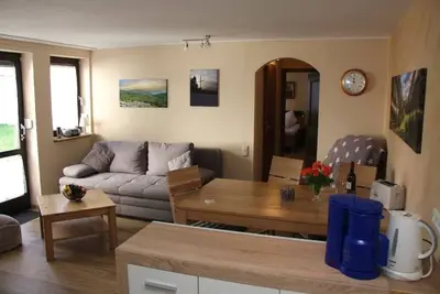 Image de Appartement avec terrasse privée et barbecue et sauna dans la maison