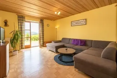 Image de Appartement confortable pour 2-6 personnes (70 m²) avec terrasse ensoleillée
