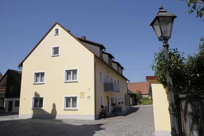 Image de Appartement de 45 m² avec abri de jardin et barbecue
