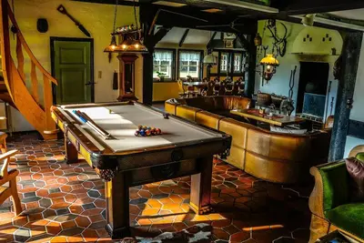 Image de Chalet rustique (250m²) avec cheminée et sauna
