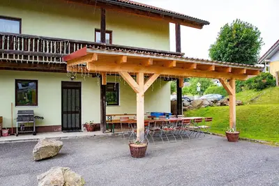 Image de Maison de vacances avec 4 subdivisions dans un endroit calme mais central dans la forĂŞt bavaroise