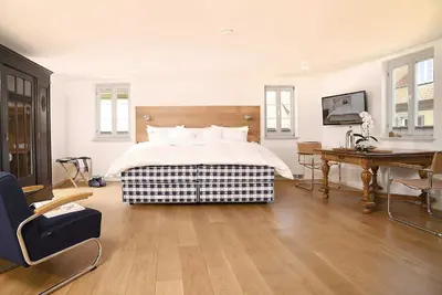 Image de Appartement moderne (50m2) dans un ancien domaine viticole pour 2-4 personnes