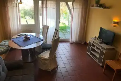 Image de Maison de vacances avec 2 chambres, poêle à bois, terrasse et jardin