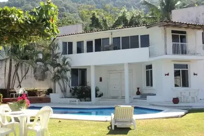 Image de Belle maison avec piscine à Ixtapa au Mexique