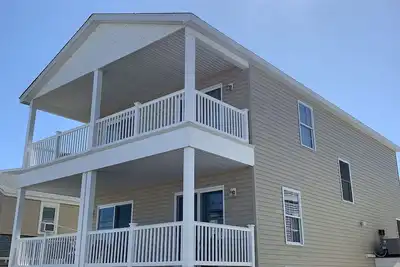 Image de Nouvelle construction 2019 Maison unifamiliale 5 Bdrm 3 1/5 Baths