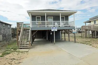 Image de Semi-Oceanfront, 3 chambres à coucher, 1. 5 salles de bains, vue sur la mer et Animaux acceptés!