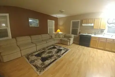 Image de Loft supérieur de deux chambres à Mount Clemens