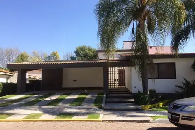 Image de Hermosa Casa ene l Cristo