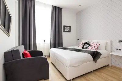 Image de 4bdr, 4bth - air conditionné, avec des chambres supplémentaires, excellent emplacement, 155m²