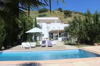 Image de Casa La Nuez chalets, salles de bains spacieuses, une connexion Wi-Fi, terrasse, piscine, jardin