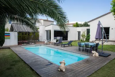Image de Grande villa avec piscine, proche calanques et centre ville