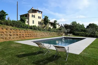 Image de Fiammetta - Résidence dans une ancienne ferme toscane près de Montepulciano