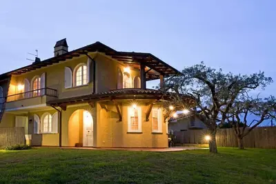 Villa charmante avec piscine à Piano di Mommio  - Free Wi-Fi