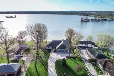 Image de Passez Une Semaine Sur L'Eau dans Luxury Home w / 3 bateau glisse! Tarif D'ÉTÉ $ Ven. -Ven